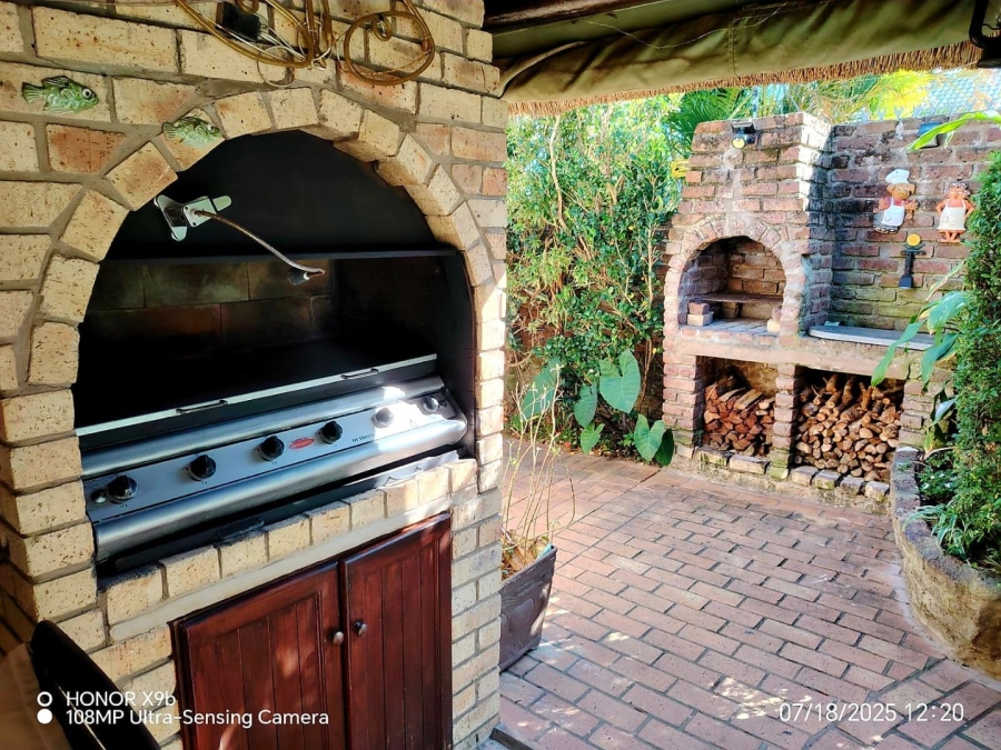 4 Bedroom Property for Sale in Beacon Bay Eastern Cape